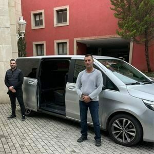 Transporte de personas y Bodyguard Mercedes clase V 03